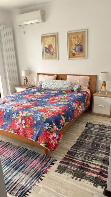 Kazanlak Large Guest House Apartment Near The Center With Full Kitchen & Dining Room, King Beds, Garden Patio, Free Parking & Self Check-In מראה חיצוני תמונה