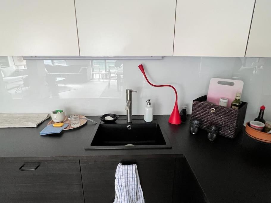 Kazanlak Large Guest House Apartment Near The Center With Full Kitchen & Dining Room, King Beds, Garden Patio, Free Parking & Self Check-In מראה חיצוני תמונה